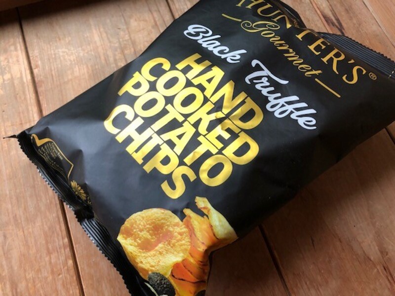 成城石井の「黒トリュフポテチ」がイチオシ