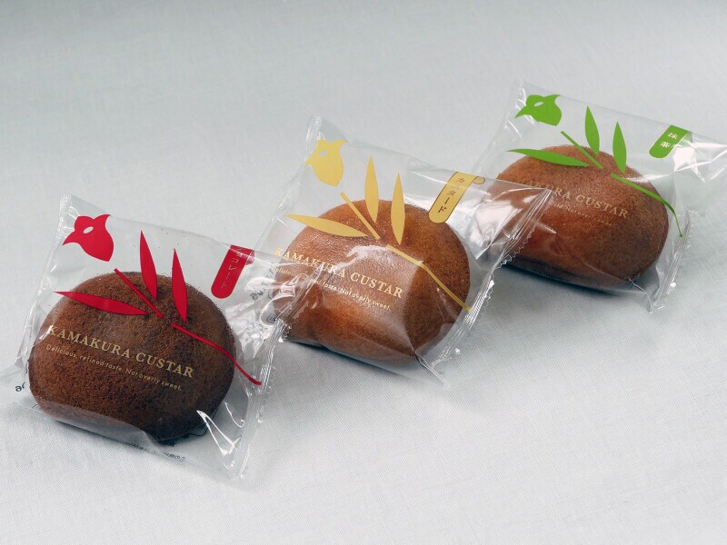 定番のかまくらカスターは3種類。左からチョコレート(195円)、カスタード(141円)、抹茶(195円)※いずれも税込