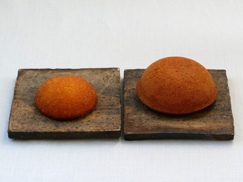 かまくらミニ(左)とかまくらカスター(右)