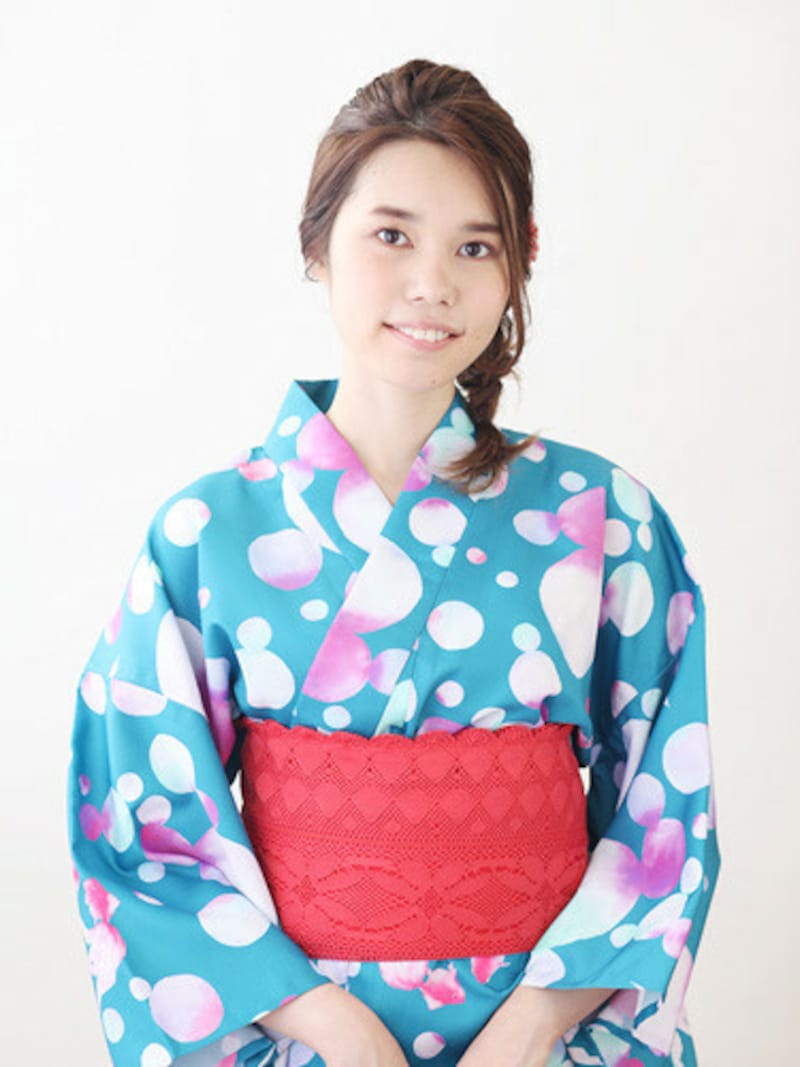 ロングヘアの浴衣髪型・大人に似合う三つ編みヘアアレンジ