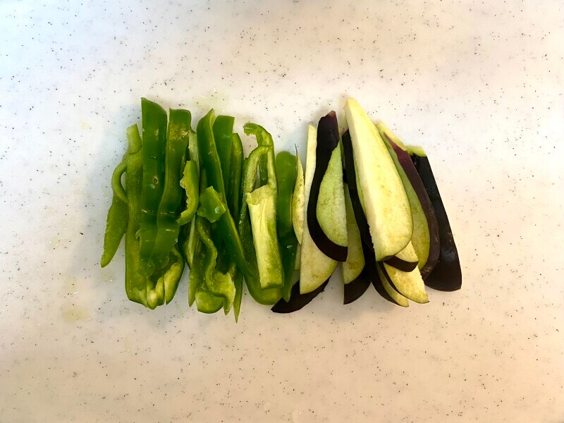 両方とも細切りに。