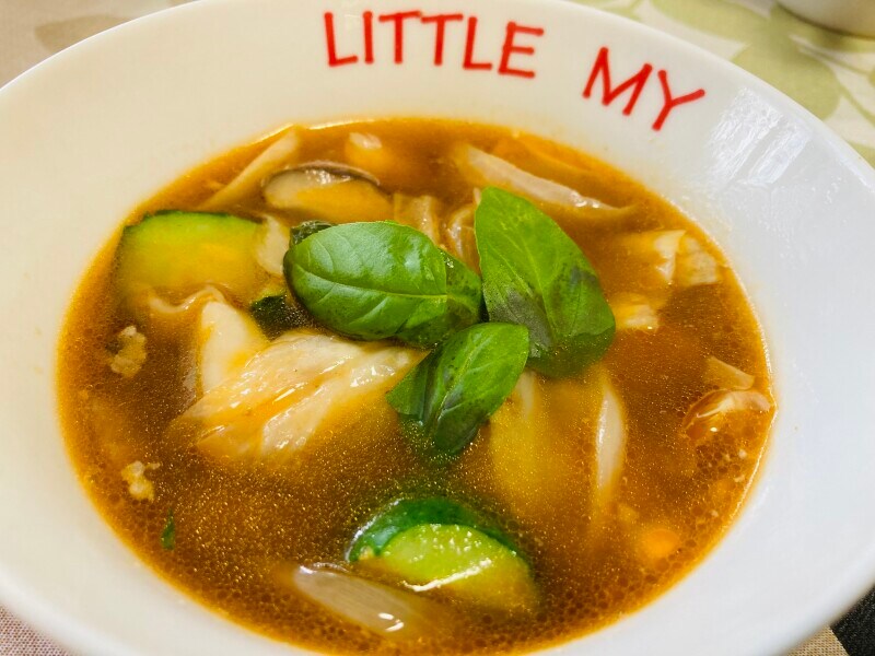 デミグラスソースを少量残して“野菜スープの素”に