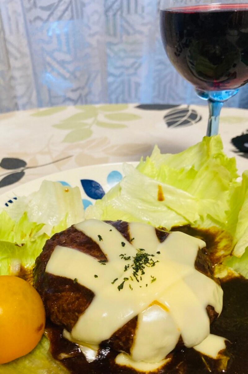 芳醇な赤ワインとの相性が良い