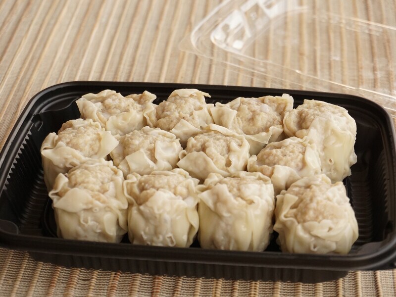 成城石井のシュウマイ「成城石井 自家製 国産豚のジューシー焼売（小）12ヶ」