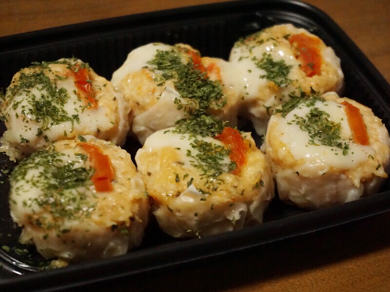 成城石井のシュウマイ「トマトとモッツァレラチーズの鶏焼売」