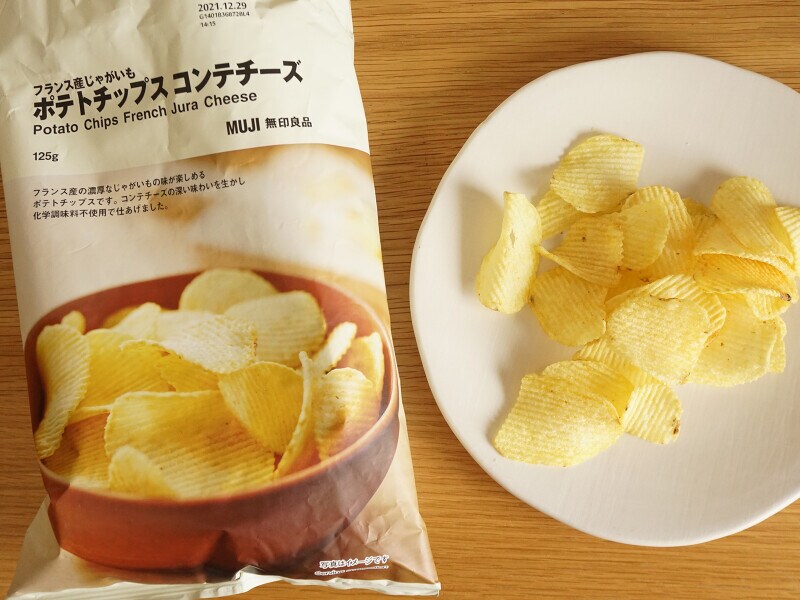 無印良品「フランス産じゃがいも ポテトチップス コンテチーズ」(290円税込)