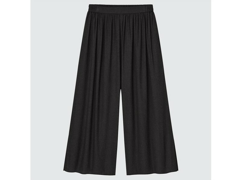 ユニクロ　ギャザースカートパンツ　2990円（税込）