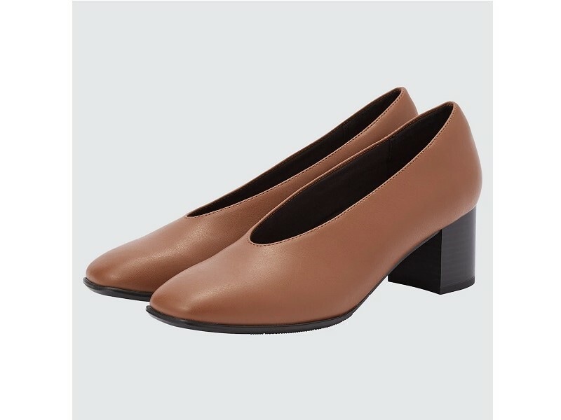 ユニクロ コンフィールタッチスクエアパンプス 3990円(税込)