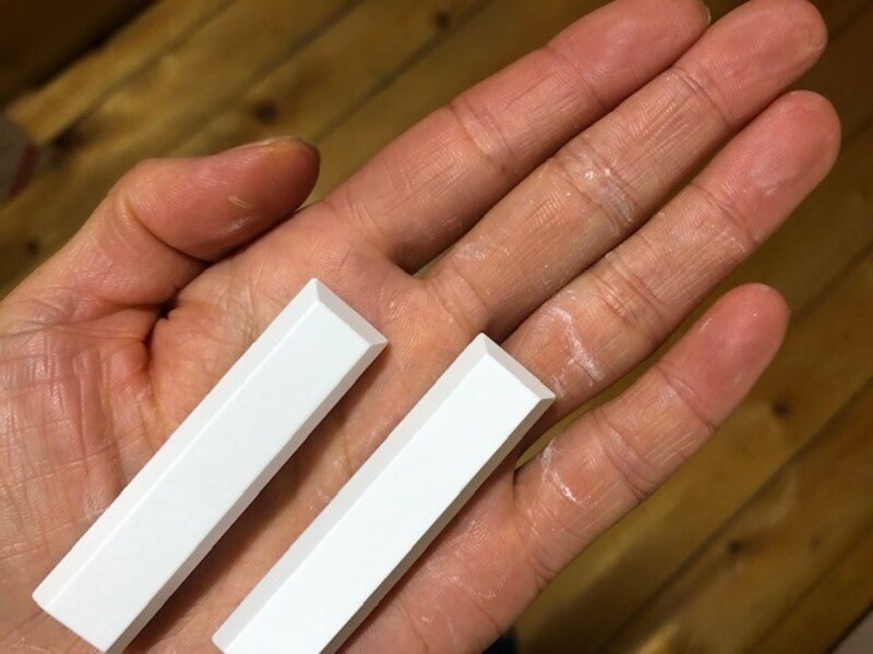 使う前には白い粉がつくことも