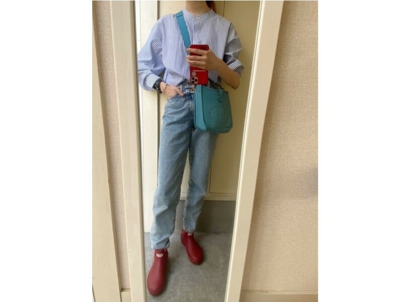 visのプチプラシャツと色を揃えてワントーンコーデに　出典：WEAR