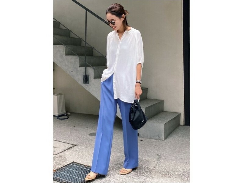 プラダの三角プレートが今また人気復活中！ メンズコーデのアクセントにも◎　出典：WEAR