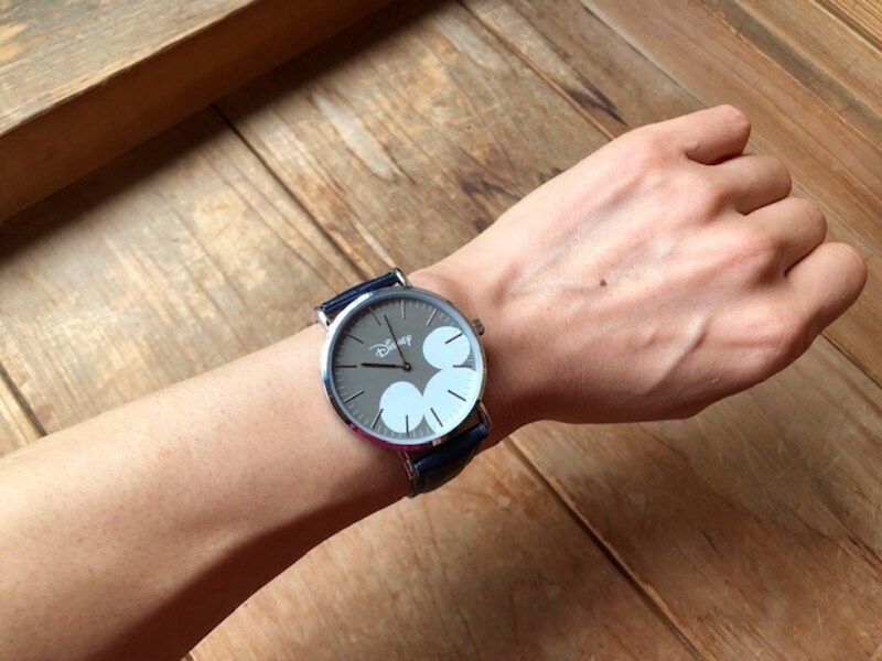 文字盤は大きめ