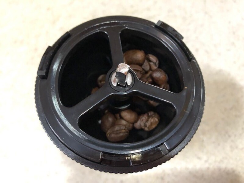 コーヒー豆投入