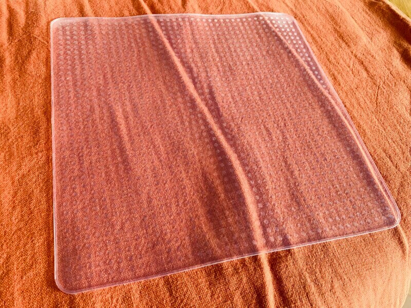 LLサイズは約20cm×20cm