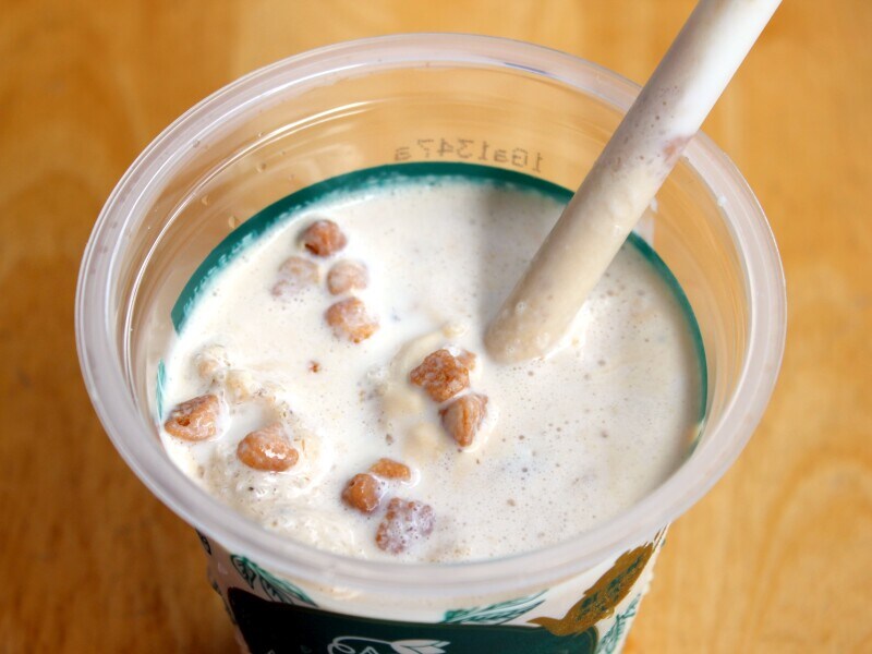 アフタヌーンティー監修フラッペ