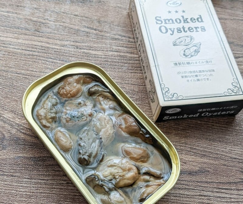 スモークされた牡蠣がオイル漬けになっている100均のスモークオイスター