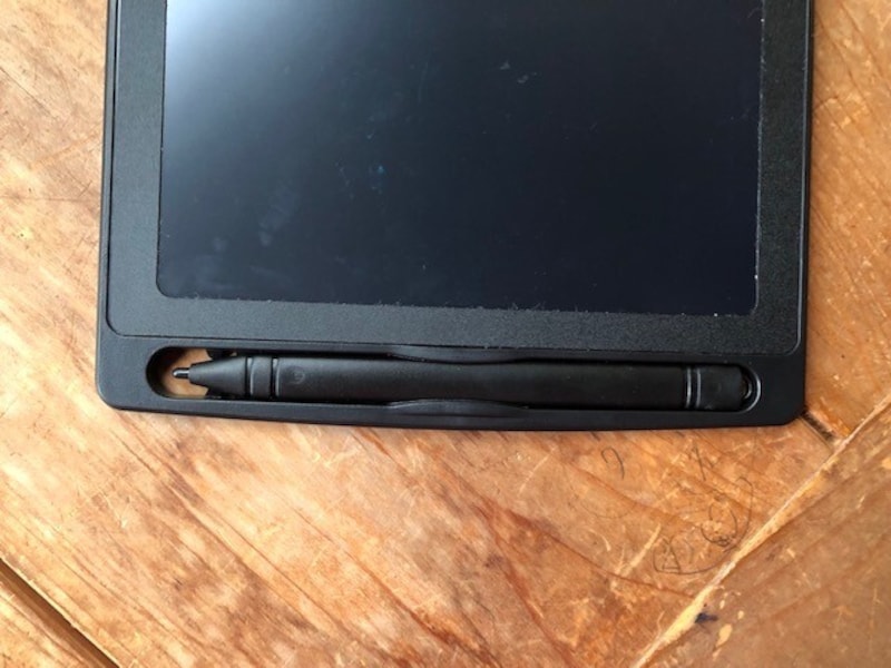 付属のペンで書く