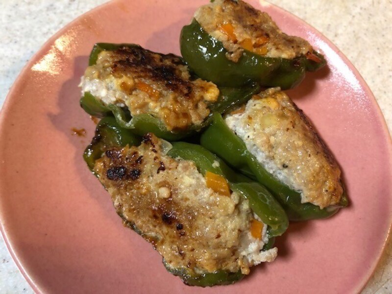 ピーマンの肉づめ