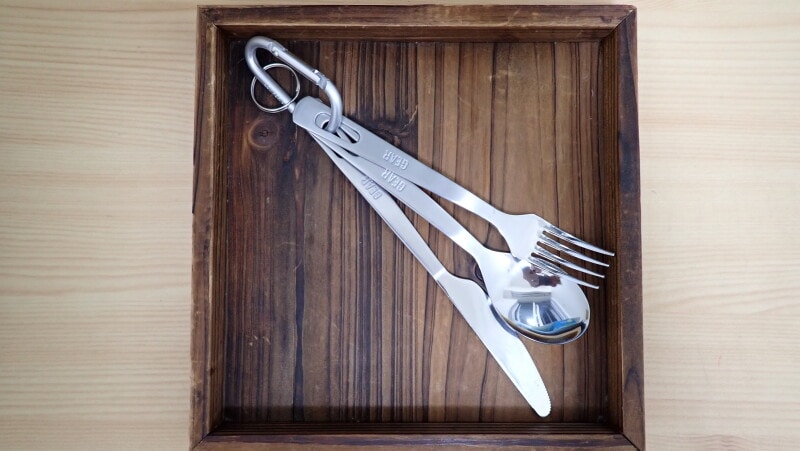 セリアのアウトドア用カトラリーシリーズ（各110円）