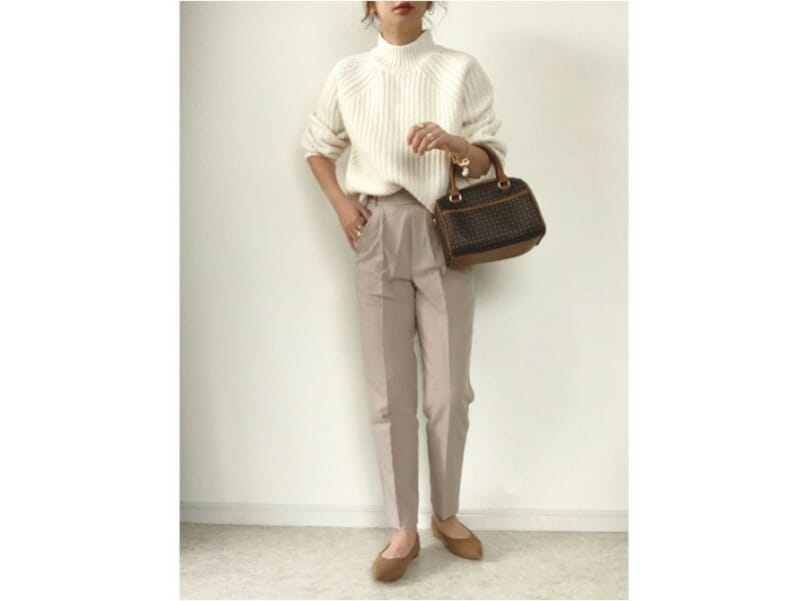 少々汚れが気になるカラーのしゅーずもユニクロならプチプラで手に入る！　出典：WEAR