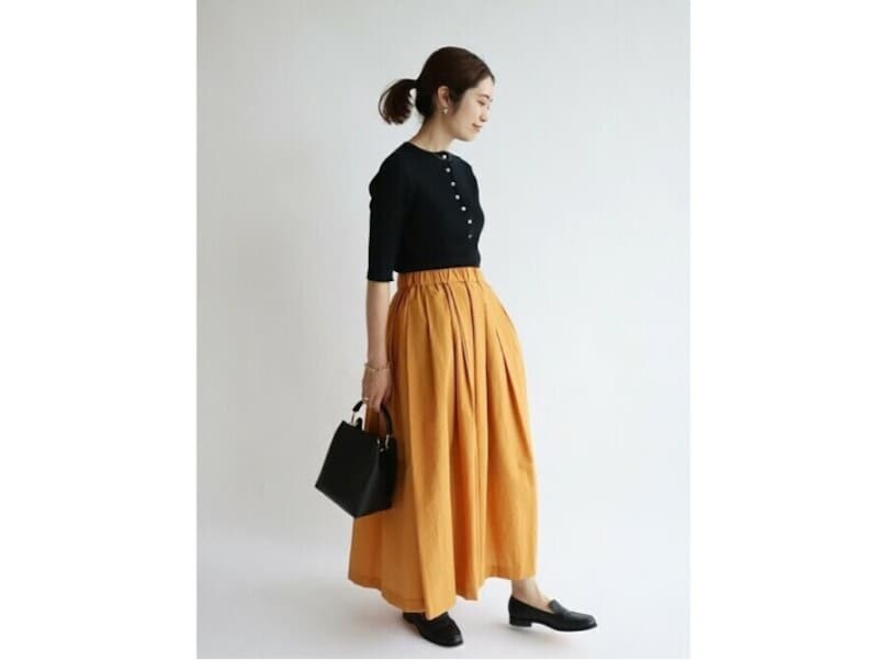 【OKコーデ】中途半端な丈よりはロング丈のほうが使いやすいことも 出典:WEAR
