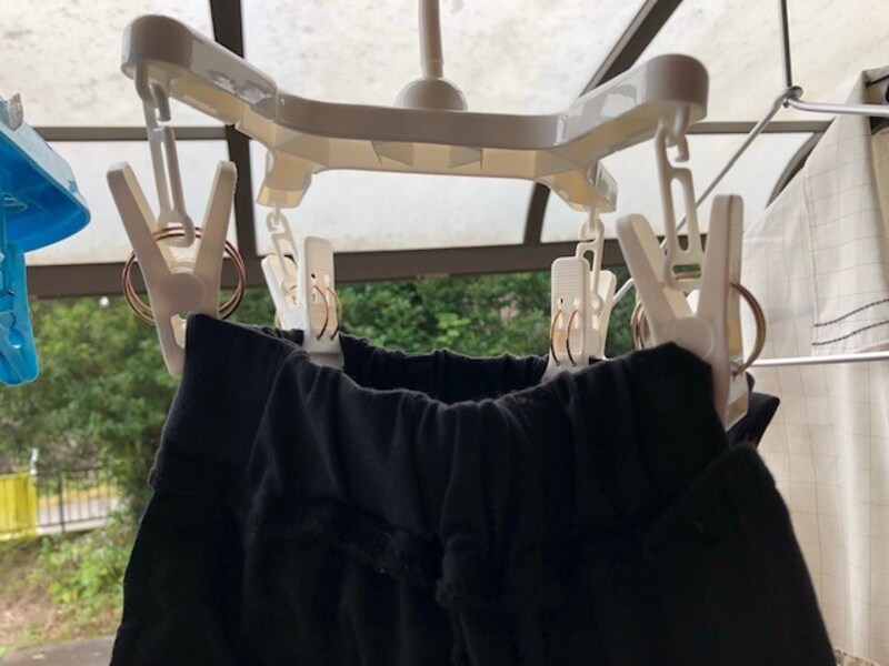 ウエストを広げて干せる