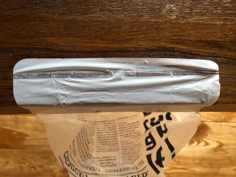 本当にペタッと貼るだけ