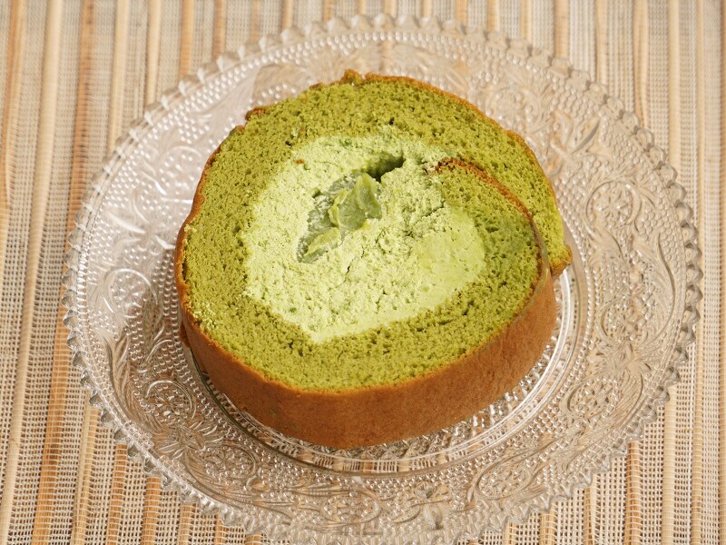 食べごたえのあるシャトレーゼの「糖質50%カットの抹茶ロール」