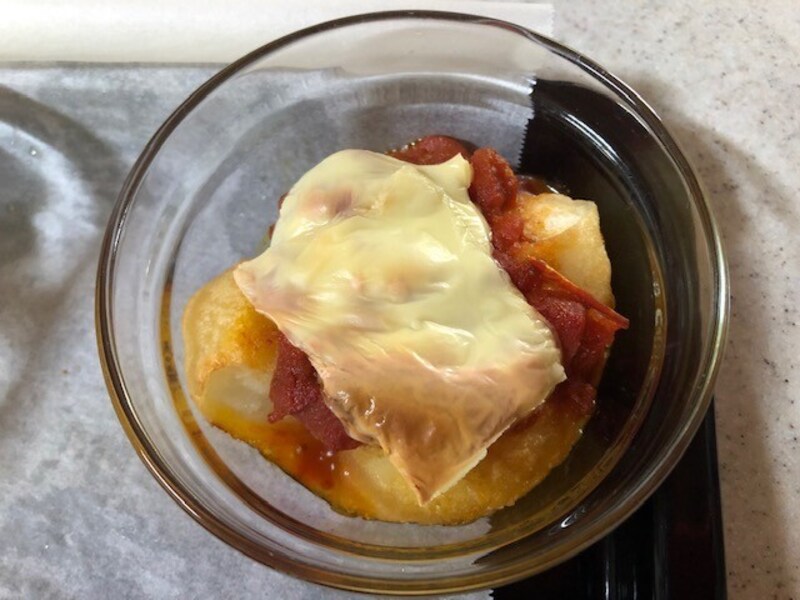 トマトソースとチーズで、グラタン風