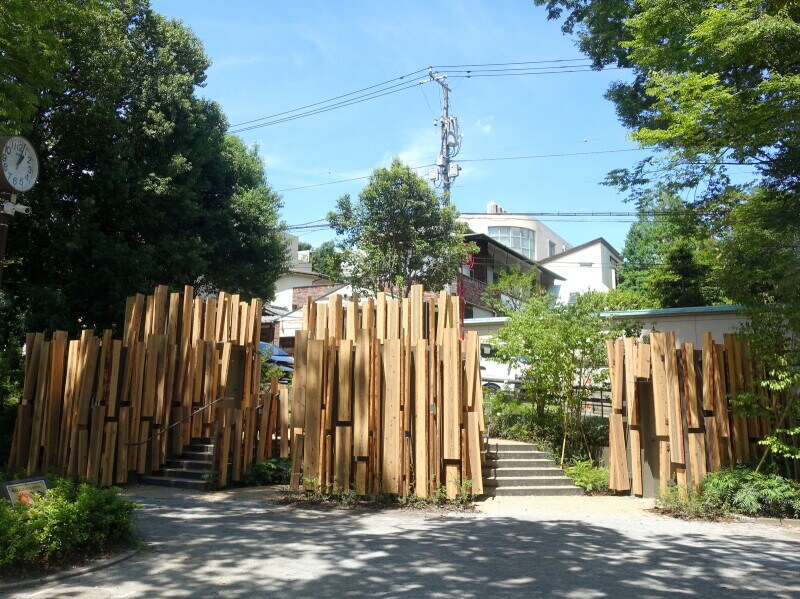 木のぬくもりが感じられるトイレになっています