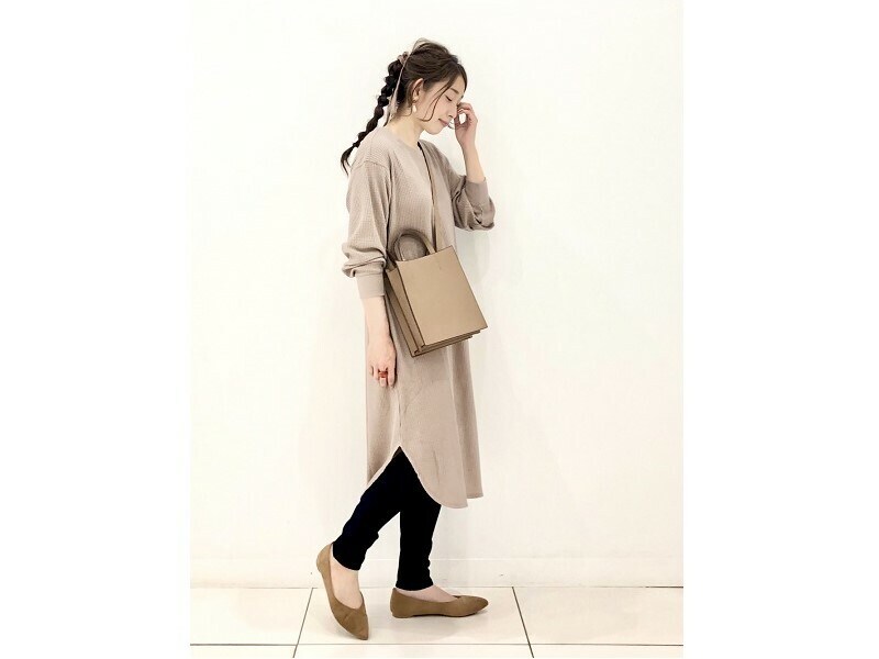 肌触りのいい楽チンワンピースはついつい手に取ってしまいます 出典:StyleHint