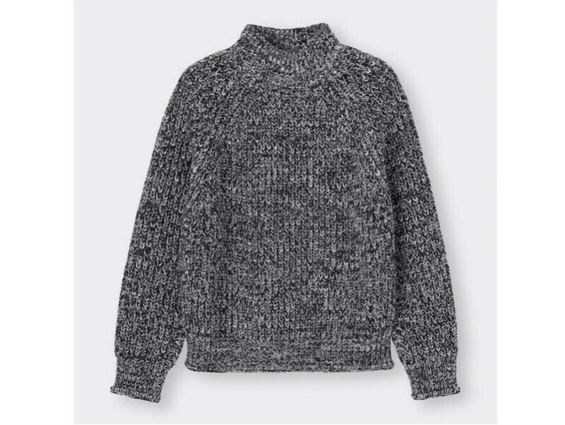 GU  チャンキーニットハイネックセーター  1990円(税込)