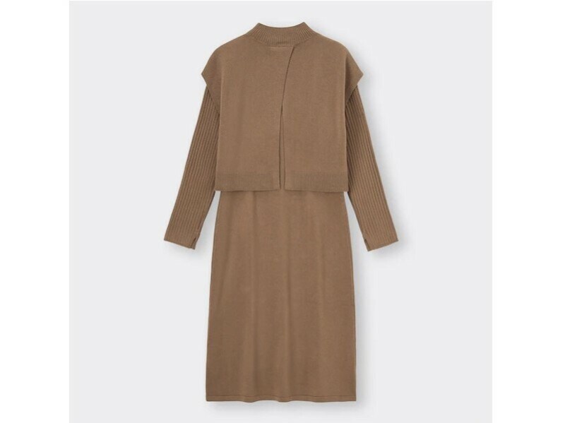 GU 3WAYレイヤードニットワンピース 2990円(税込)