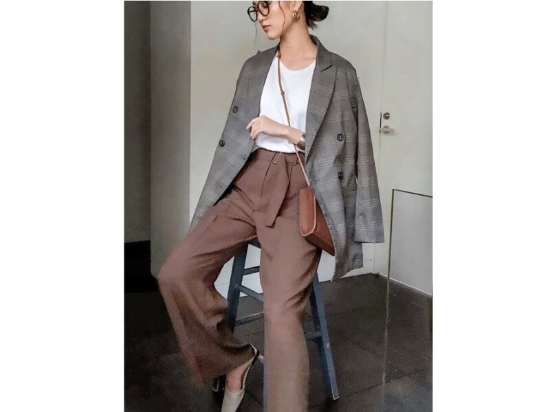 チェック柄ジャケットが一枚あればサマになる、今年顔アウター 出典:WEAR