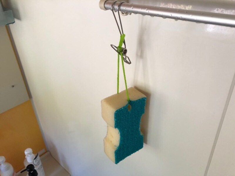 お風呂のスポンジ干し