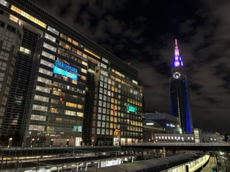 「iPhone 13 Pro」のナイトモードで撮影（広角）