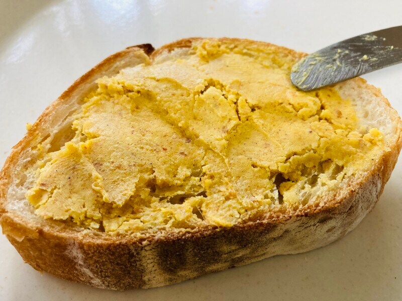 クリームをぬったら、トースターにイン!