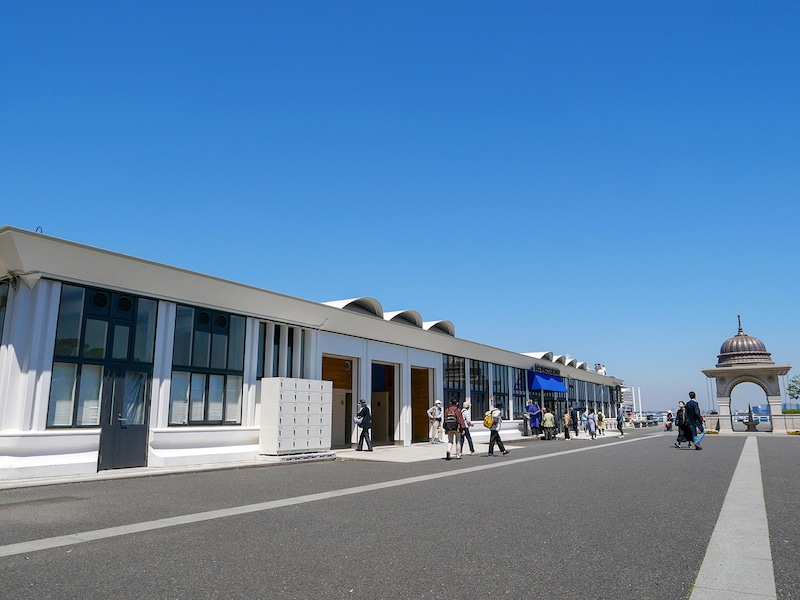 2023年4月14日にオープンした「THE WHARF HOUSE(ザ・ワーフハウス) 山下公園」(2023年4月10日撮影)