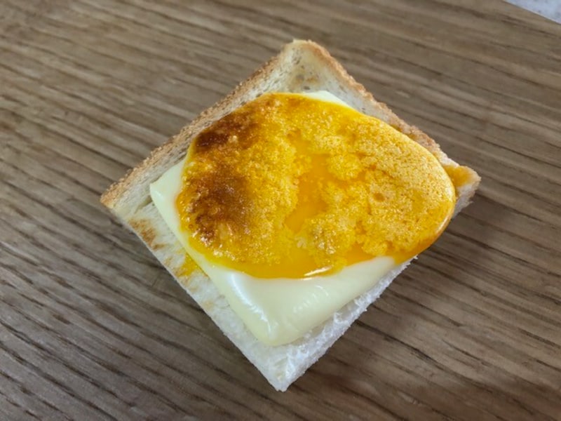 うにバタートースト