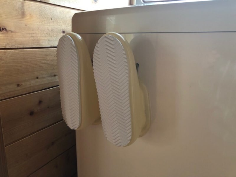 ずり落ちることはない