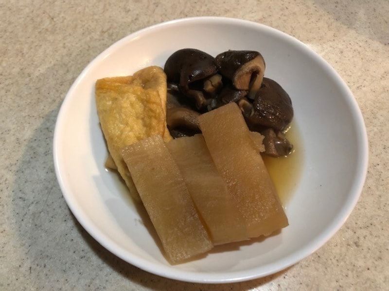 大根と椎茸、油揚げの煮物