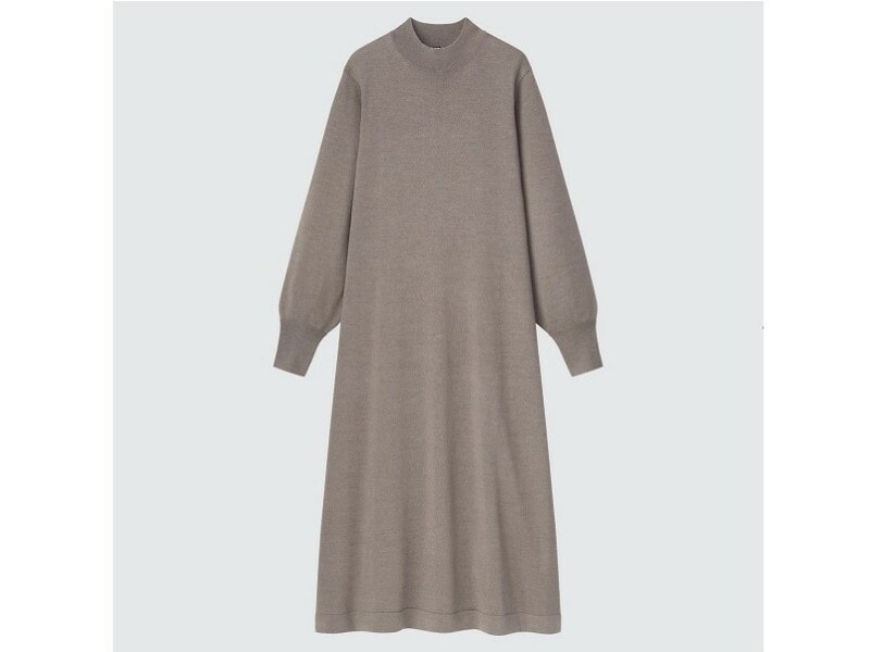 ユニクロ　メリノブレンドAラインワンピース　3990円（税込）