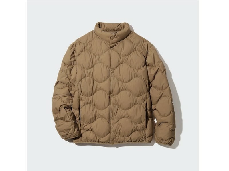 ユニクロ ウルトラライトダウンウェーブキルトジャケット 5990円(税込)