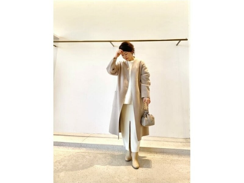 【OKコーデ】　膨張色を使ったコーデはきれいめなシルエットに　出典：WEAR