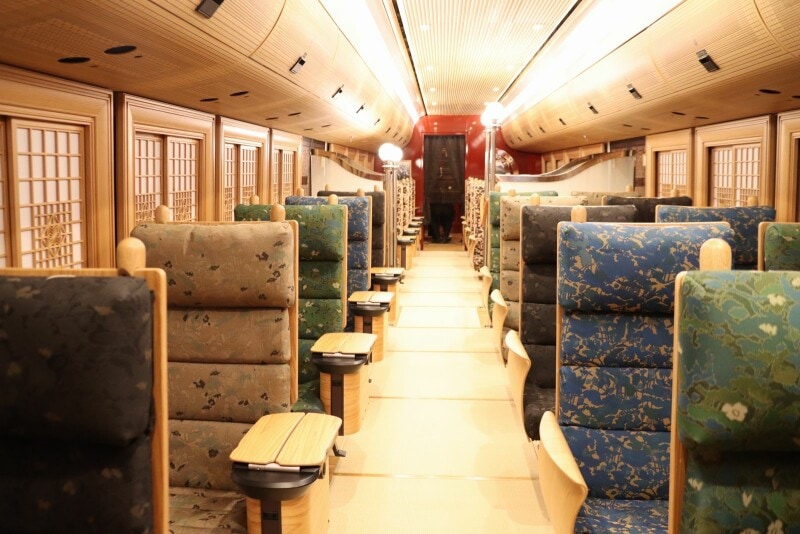 JR九州『36プラス3』有田焼磁器きっ （黒い787「36ぷらす3