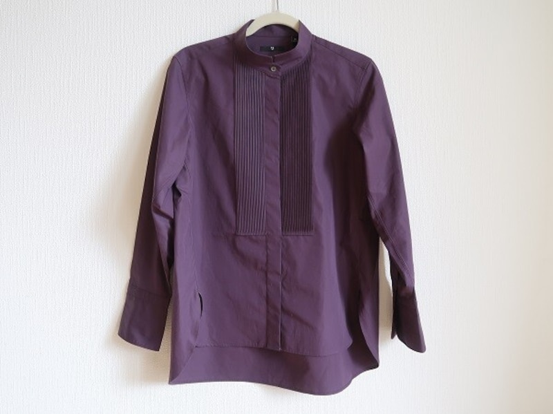 ユニクロ　スーピマコットンタックシャツ　4990円（税込）