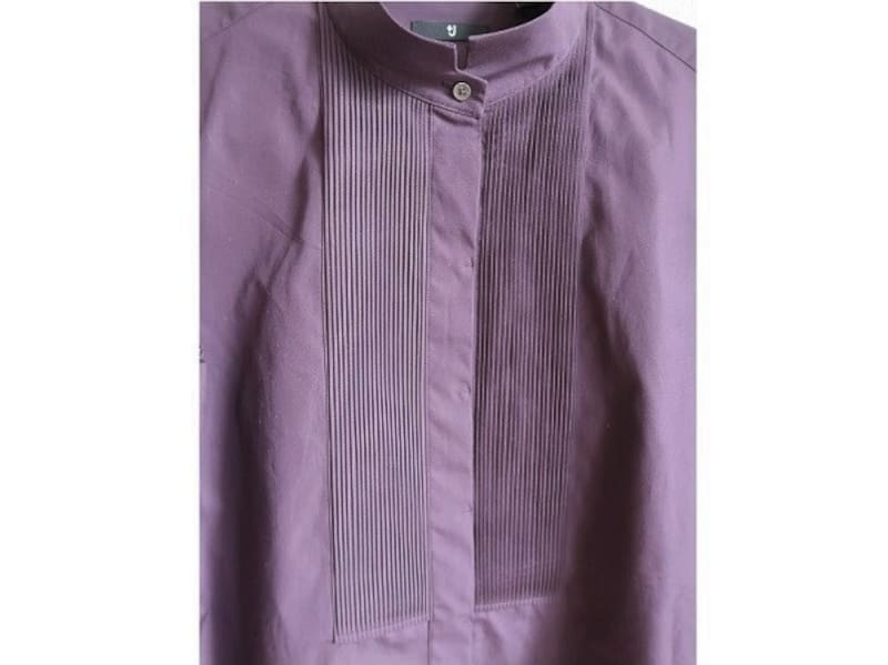 繊細で、立体的なタック部分は美しく、必見です