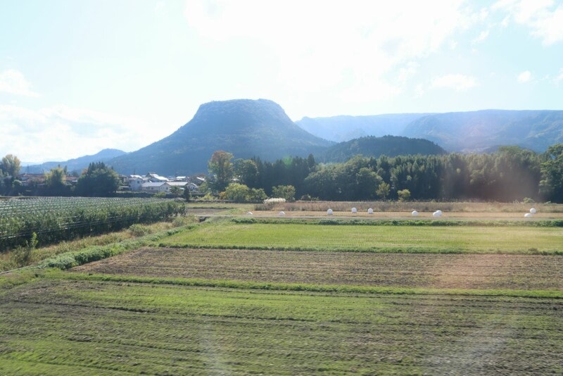 不思議な形をした伐株山