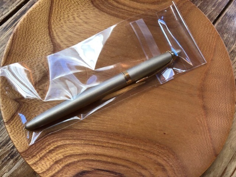 ペン類を入れることができるサイズ