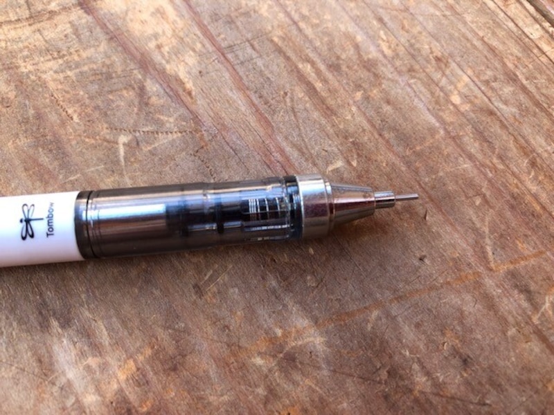 シャープペンは、ペン先の形状によってカバーをした方が良い